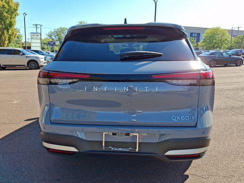 Certified 2026 INFINITI QX60 Luxe w/ Cargo Package AWD/4WD image 5