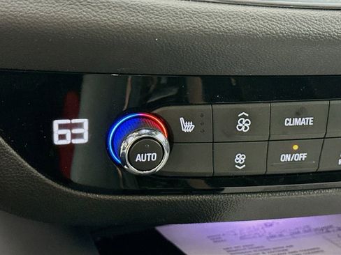 Used 2024 Buick Enclave Essence w/ Sport Touring Edition FWD image 28