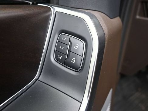 Used 2025 Ford F150 King Ranch w/ FX4 Off-Road Package AWD/4WD image 15