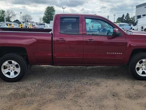 Used 2017 Chevrolet Silverado 1500 LT w/ All Star Edition AWD/4WD image 3