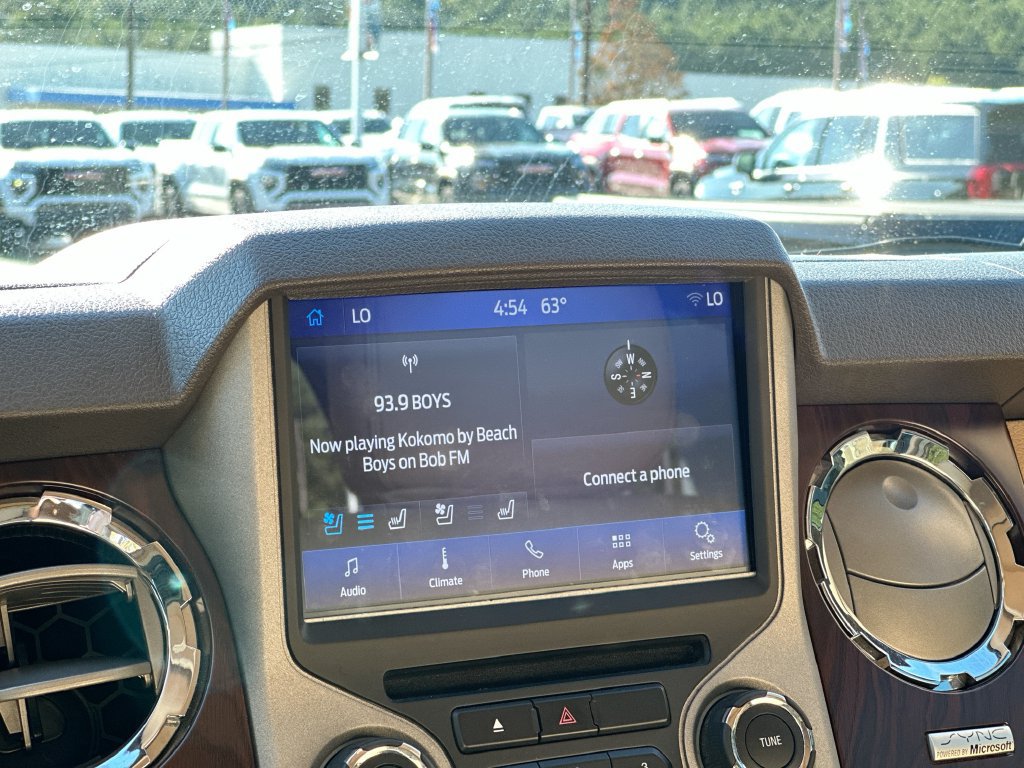 Used 2014 Ford F250 Lariat w/ Lariat Ultimate Package AWD/4WD image 13