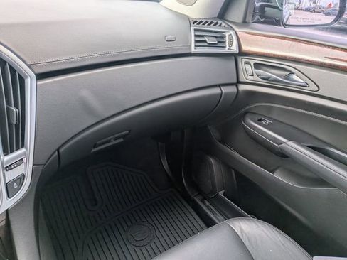 Used 2016 Cadillac SRX Luxury w/ Driver Awareness Package image 16