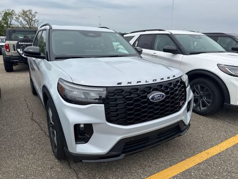 New 2026 Ford Explorer ST w/ Sun And Sound Package AWD/4WD image 5