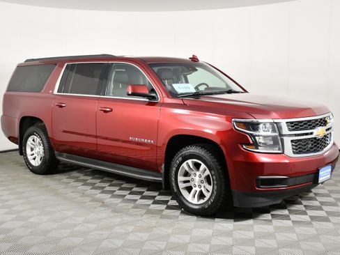 Used 2016 Chevrolet Suburban LT w/ Max Trailering Package AWD/4WD image 4