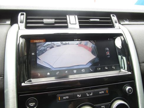 Used 2019 Land Rover Discovery HSE AWD/4WD image 25