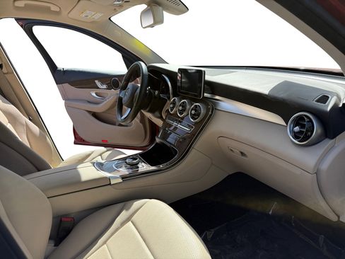 Used 2017 Mercedes-Benz GLC 300 image 7