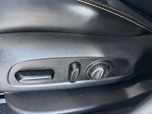 Used 2020 GMC Terrain SLT w/ Preferred Package image 26