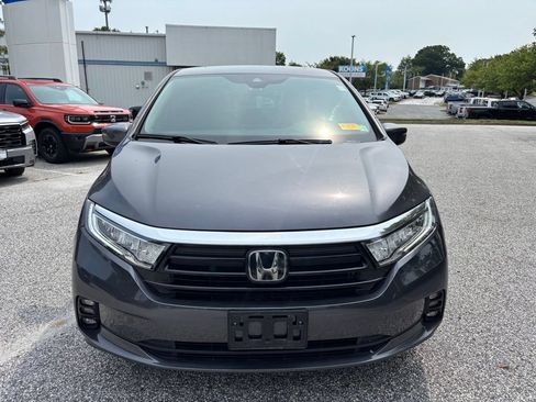 Used 2024 Honda Odyssey Touring image 2
