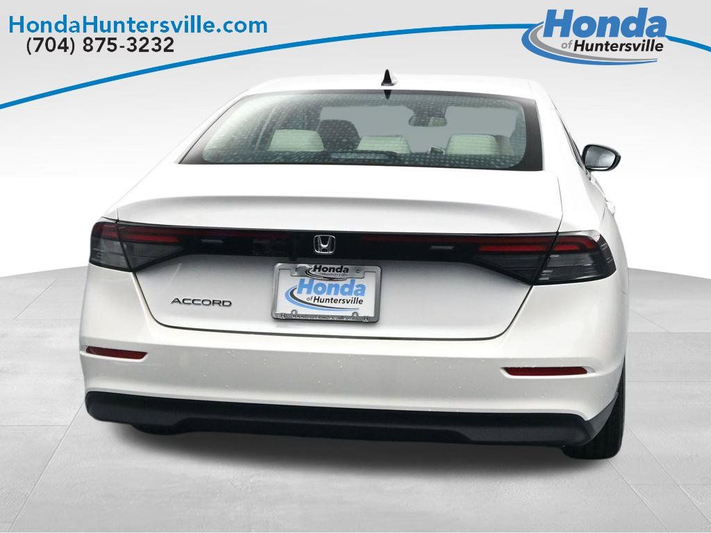Used 2026 Honda Accord SE image 7
