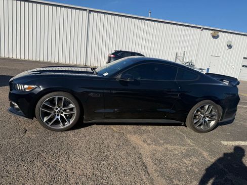 Used 2017 Ford Mustang GT Premium w/ Equipment Group 401A RWD image 4
