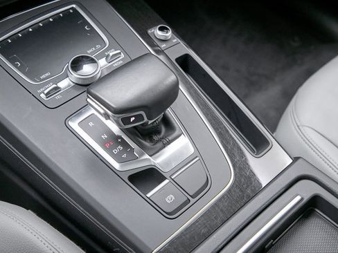 Used 2018 Audi Q5 2.0T Premium Plus w/ Premium Plus Package image 18