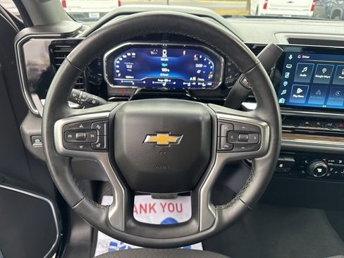 Used 2025 Chevrolet Silverado 1500 LT image 16