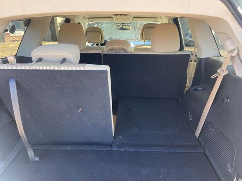 Used 2016 Dodge Journey SE w/ Flexible Seating Group FWD image 30