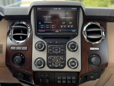 Used 2014 Ford F350 Lariat w/ Lariat Ultimate Package AWD/4WD image 13