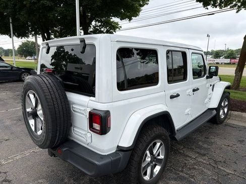 Used 2018 Jeep Wrangler Unlimited Sahara AWD/4WD image 6
