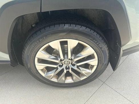 Used 2019 Toyota RAV4 XLE Premium w/ Cold Weather Package AWD/4WD image 11