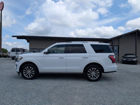 Used 2018 Ford Expedition Limited AWD/4WD image 11