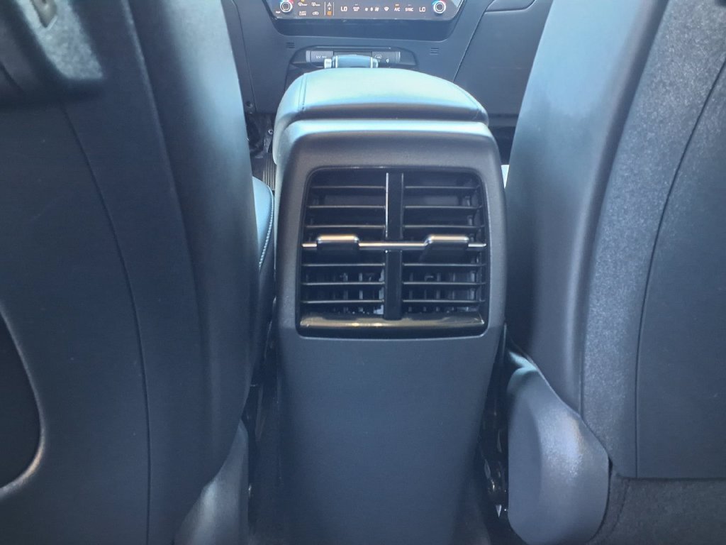 Used 2025 Kia Niro FWD image 24