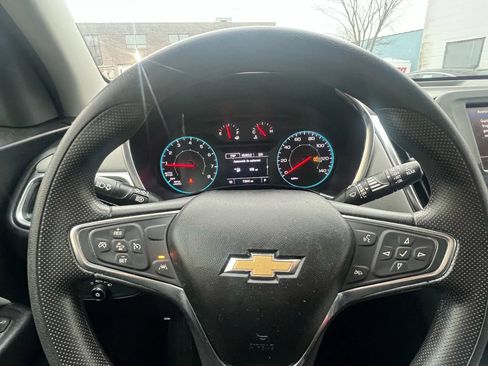Used 2020 Chevrolet Equinox LS AWD/4WD image 14