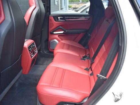 Used 2023 Porsche Cayenne Turbo w/ Premium Package Plus image 40