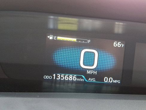 Used 2021 Toyota Prius Prime XLE image 17