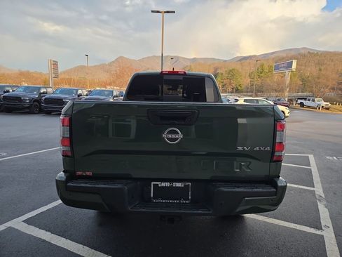 Used 2023 Nissan Frontier SV w/ Technology Package image 5