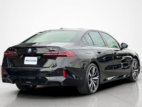 Used 2024 BMW 530i w/ Executive Package RWD image 5