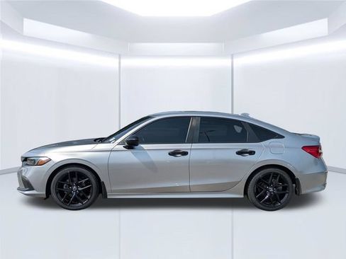 Used 2024 Honda Civic Sport image 2
