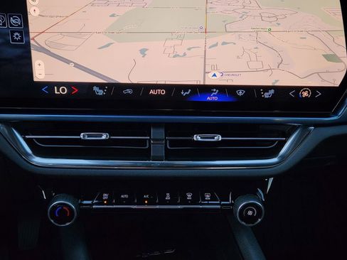 New 2026 Chevrolet Equinox EV LT image 14