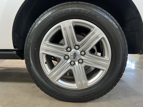 Used 2019 Ford Expedition XLT w/ Equipment Group 202A image 11