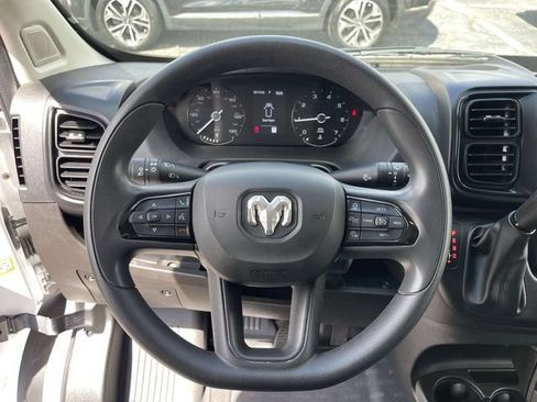 Used 2025 RAM ProMaster 2500 w/ Safety Group FWD image 5