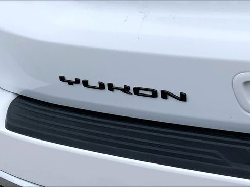 Used 2024 GMC Yukon XL Denali image 27