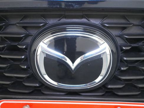 Used 2021 MAZDA MAZDA3 s image 11