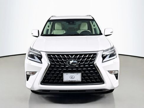 Certified 2022 Lexus GX 460 Premium w/ Premium Plus Package AWD/4WD image 2