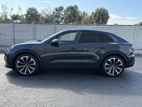 Used 2024 Porsche Macan 4 Electric image 2