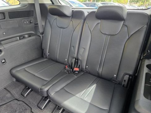 Used 2025 Kia Sorento S w/ Panoramic Sunroof Package image 10