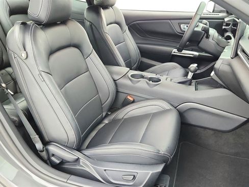 Used 2026 Ford Mustang Premium RWD image 34