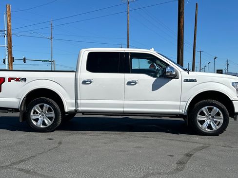 Used 2021 Ford F150 Lariat w/ Equipment Group 502A High AWD/4WD image 3