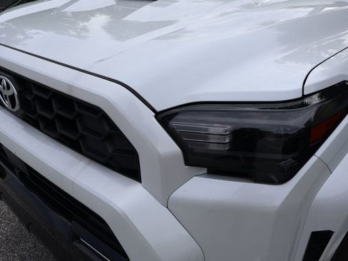 Used 2025 Toyota 4Runner TRD Sport Premium AWD/4WD image 3