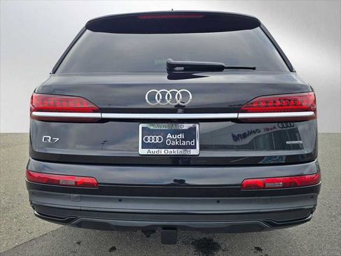 Used 2021 Audi Q7 3.0T Premium Plus w/ Premium Plus Package AWD/4WD image 4