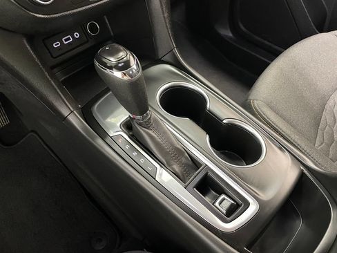 Used 2020 Chevrolet Equinox LT FWD image 29