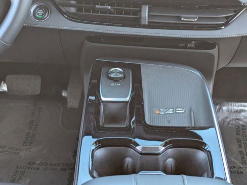 Certified 2025 Buick Enclave Preferred image 21