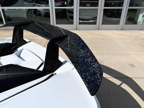 Used 2018 Lamborghini Huracan Performante image 33