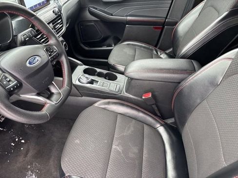 Used 2024 Ford Escape ST-Line image 11