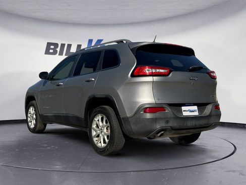 Used 2016 Jeep Cherokee Latitude image 3