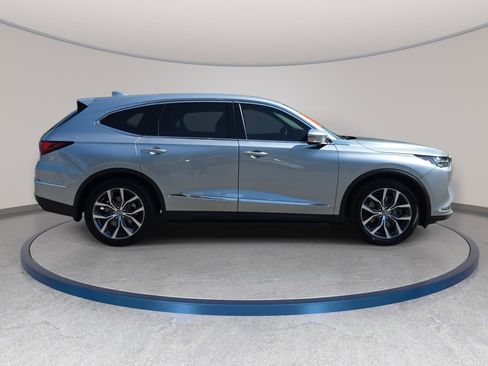 Used 2024 Acura MDX FWD w/ Technology Package image 4