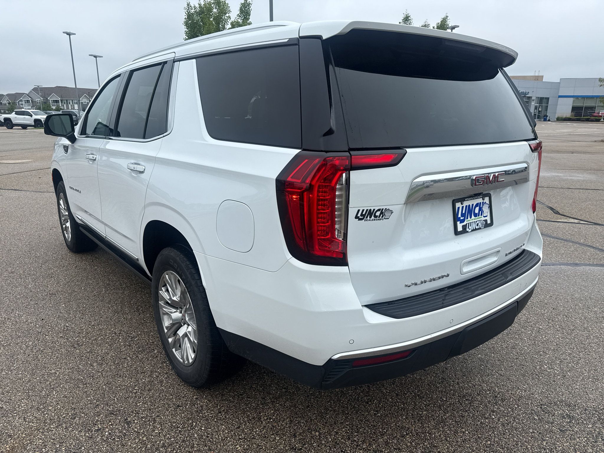 Used 2022 GMC Yukon Denali AWD/4WD image 4