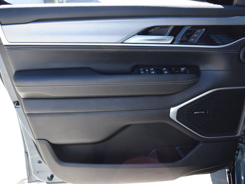 New 2026 Jeep Grand Wagoneer Limited AWD/4WD image 11
