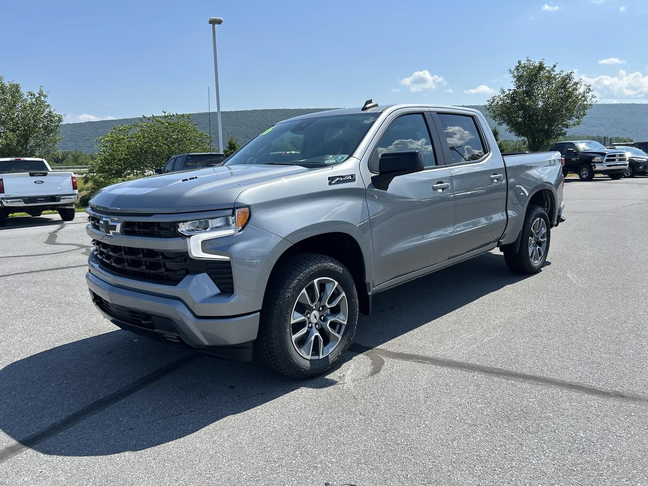 New 2026 Chevrolet Silverado 1500 RST AWD/4WD image 3