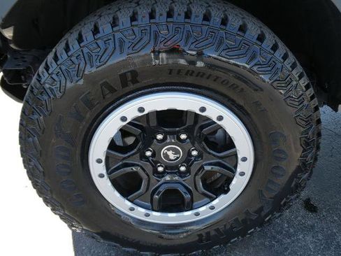 Certified 2025 Ford Bronco Badlands AWD/4WD image 10